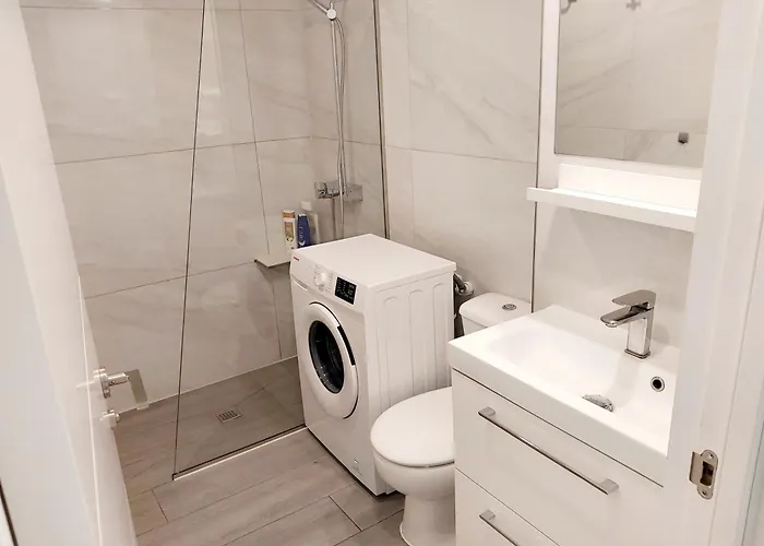 Under The Palm Playa de las Americas (Tenerife)