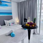 Under The Palm Apartment