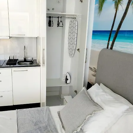 Under The Palm Apartman *